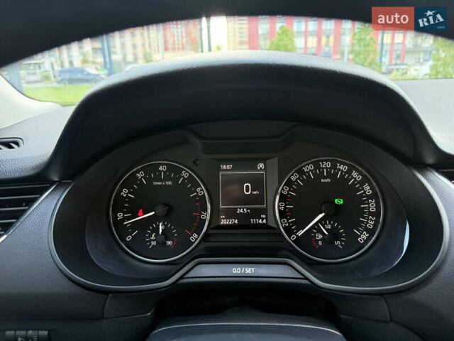 Бежевий Шкода Октавія, об'ємом двигуна 1.2 л та пробігом 202 тис. км за 8950 $, фото 15 на Automoto.ua
