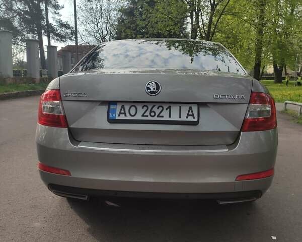 Бежевый Шкода Октавия, объемом двигателя 1.6 л и пробегом 262 тыс. км за 11500 $, фото 6 на Automoto.ua