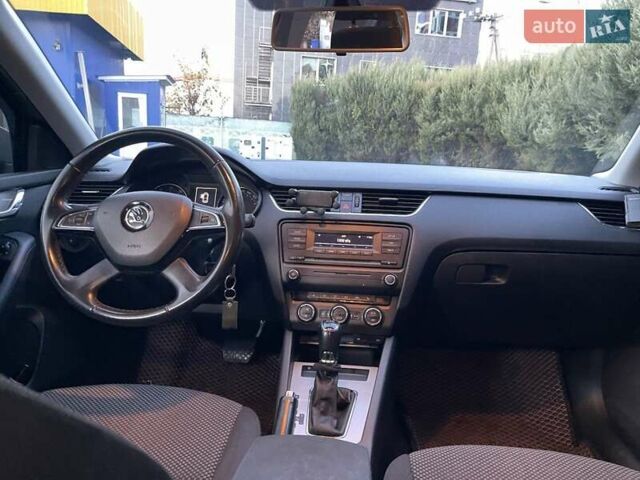 Бежевый Шкода Октавия, объемом двигателя 1.2 л и пробегом 205 тыс. км за 7900 $, фото 15 на Automoto.ua