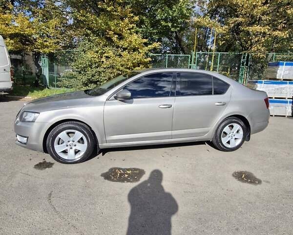 Бежевый Шкода Октавия, объемом двигателя 1.4 л и пробегом 224 тыс. км за 9450 $, фото 1 на Automoto.ua