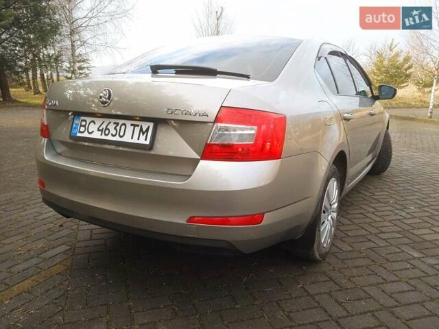 Бежевый Шкода Октавия, объемом двигателя 1.6 л и пробегом 161 тыс. км за 9400 $, фото 2 на Automoto.ua