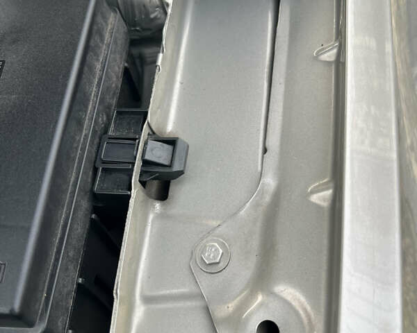 Бежевый Шкода Октавия, объемом двигателя 1.8 л и пробегом 231 тыс. км за 10900 $, фото 19 на Automoto.ua