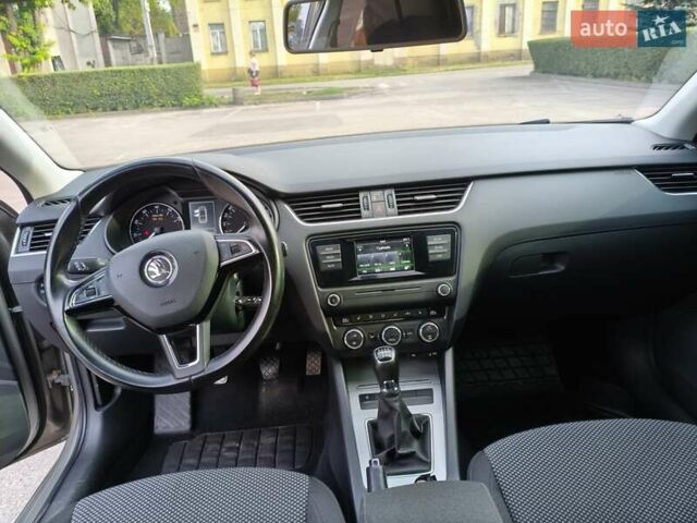 Бежевий Шкода Октавія, об'ємом двигуна 1.8 л та пробігом 211 тис. км за 12800 $, фото 7 на Automoto.ua