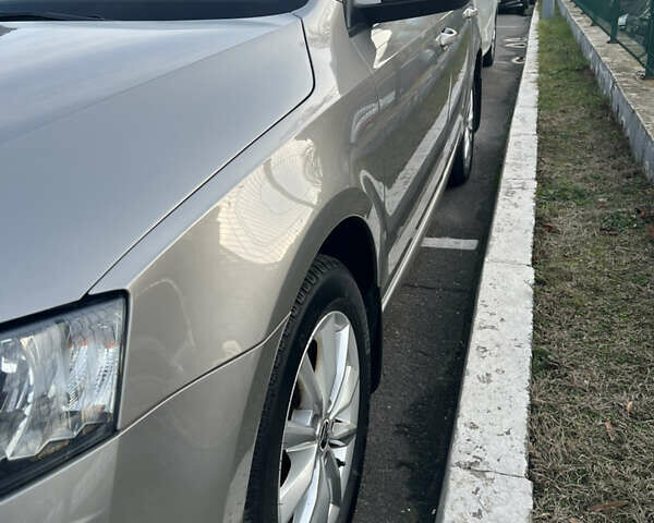 Бежевый Шкода Октавия, объемом двигателя 1.8 л и пробегом 231 тыс. км за 10900 $, фото 49 на Automoto.ua