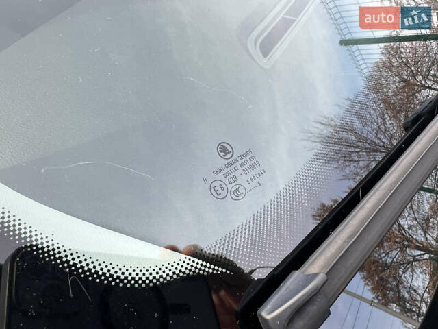 Бежевый Шкода Октавия, объемом двигателя 1.8 л и пробегом 231 тыс. км за 10900 $, фото 26 на Automoto.ua