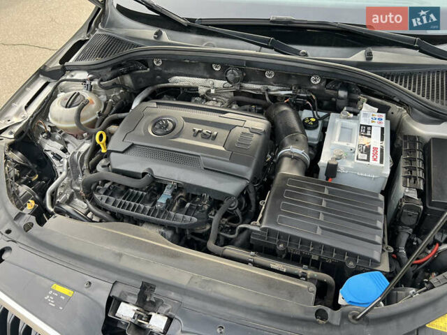 Бежевый Шкода Октавия, объемом двигателя 1.8 л и пробегом 231 тыс. км за 10900 $, фото 16 на Automoto.ua