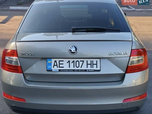 Бежевий Шкода Октавія, об'ємом двигуна 1.8 л та пробігом 211 тис. км за 12800 $, фото 4 на Automoto.ua