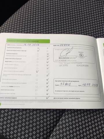 Бежевый Шкода Октавия, объемом двигателя 1.6 л и пробегом 49 тыс. км за 15100 $, фото 21 на Automoto.ua