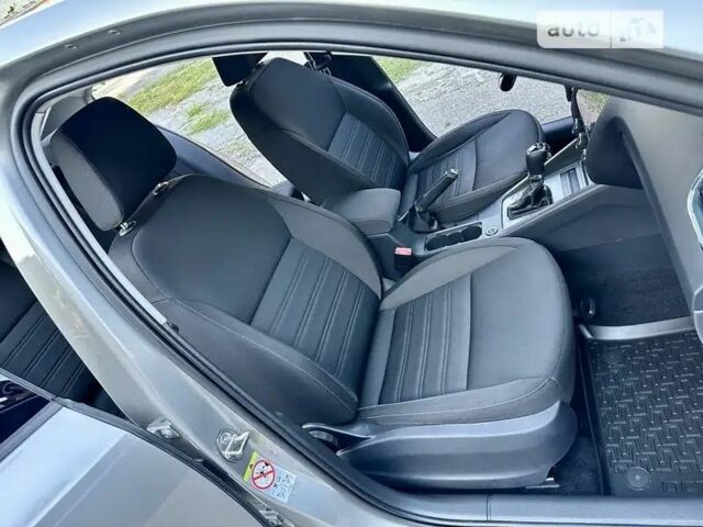 Бежевый Шкода Октавия, объемом двигателя 1.8 л и пробегом 156 тыс. км за 13500 $, фото 19 на Automoto.ua