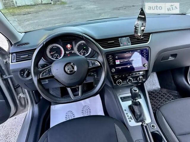 Бежевый Шкода Октавия, объемом двигателя 1.8 л и пробегом 156 тыс. км за 13500 $, фото 22 на Automoto.ua