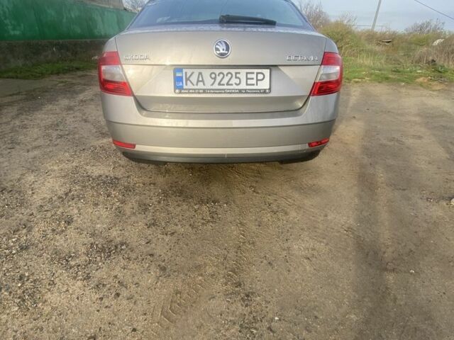 Бежевий Шкода Октавія, об'ємом двигуна 1.4 л та пробігом 199 тис. км за 7200 $, фото 4 на Automoto.ua