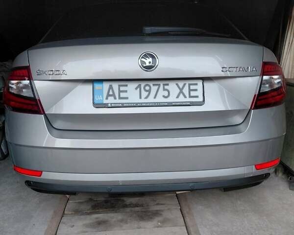 Бежевий Шкода Октавія, об'ємом двигуна 1.4 л та пробігом 185 тис. км за 13800 $, фото 1 на Automoto.ua
