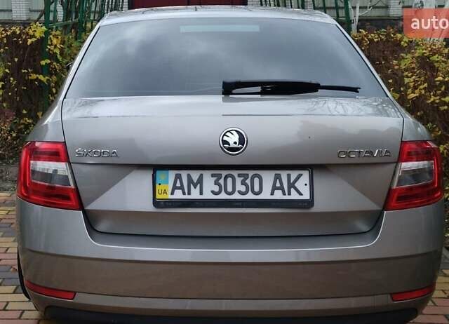 Бежевый Шкода Октавия, объемом двигателя 1.4 л и пробегом 49 тыс. км за 18700 $, фото 2 на Automoto.ua
