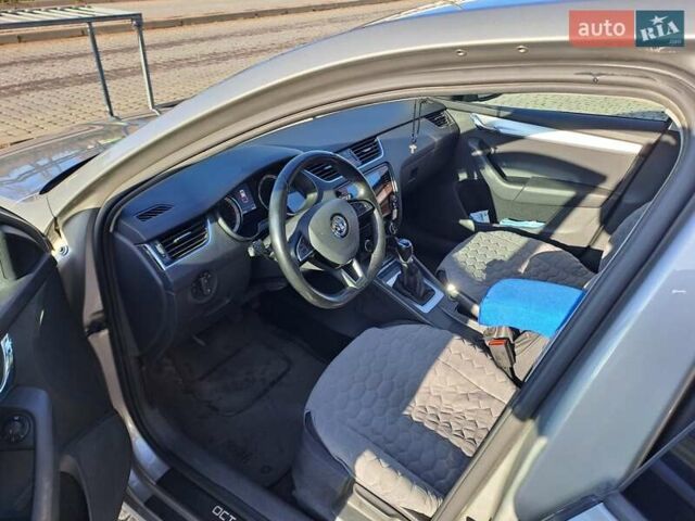 Бежевый Шкода Октавия, объемом двигателя 1.4 л и пробегом 57 тыс. км за 15500 $, фото 2 на Automoto.ua