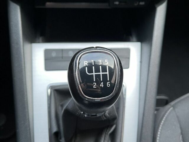 Бежевый Шкода Октавия, объемом двигателя 1.4 л и пробегом 137 тыс. км за 12600 $, фото 10 на Automoto.ua