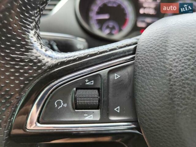 Бежевий Шкода Октавія, об'ємом двигуна 1.97 л та пробігом 162 тис. км за 16400 $, фото 2 на Automoto.ua