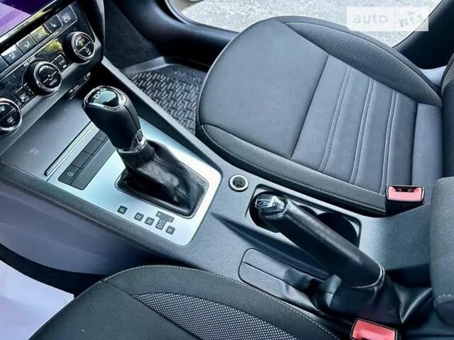 Бежевый Шкода Октавия, объемом двигателя 1.8 л и пробегом 156 тыс. км за 13500 $, фото 14 на Automoto.ua