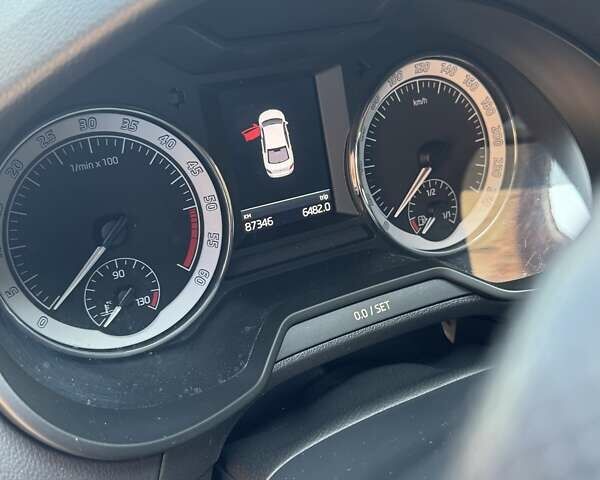 Бежевый Шкода Октавия, объемом двигателя 1.96 л и пробегом 87 тыс. км за 17800 $, фото 8 на Automoto.ua