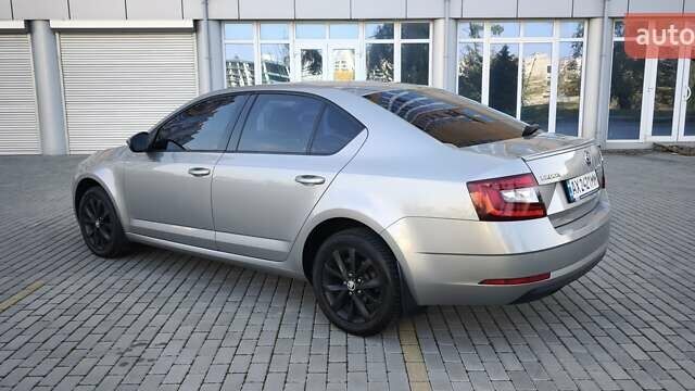 Шкода Октавия 2017 в Харькове на Automoto.ua Бежевый Шкода Октавия, объемом двигателя 1.4 л и пробегом 112 тыс. км за 14500 $, фото 5 на Automoto.ua