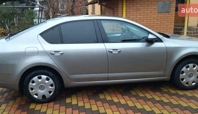 Бежевый Шкода Октавия, объемом двигателя 1.4 л и пробегом 49 тыс. км за 18700 $, фото 1 на Automoto.ua