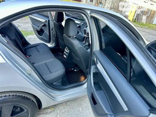 Бежевый Шкода Октавия, объемом двигателя 1.8 л и пробегом 156 тыс. км за 13500 $, фото 17 на Automoto.ua