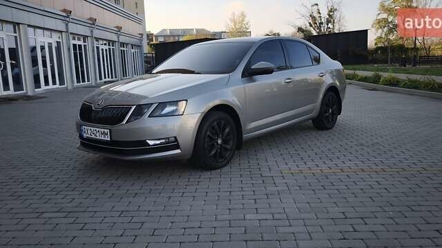 Шкода Октавия 2017 в Харькове на Automoto.ua Бежевый Шкода Октавия, объемом двигателя 1.4 л и пробегом 112 тыс. км за 14500 $, фото 6 на Automoto.ua