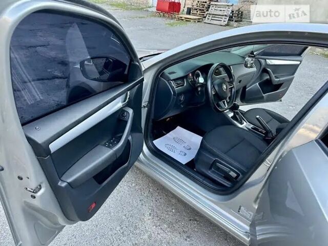 Бежевый Шкода Октавия, объемом двигателя 1.8 л и пробегом 156 тыс. км за 13500 $, фото 12 на Automoto.ua