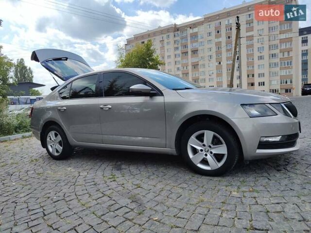 Бежевий Шкода Октавія, об'ємом двигуна 1.97 л та пробігом 162 тис. км за 16400 $, фото 5 на Automoto.ua