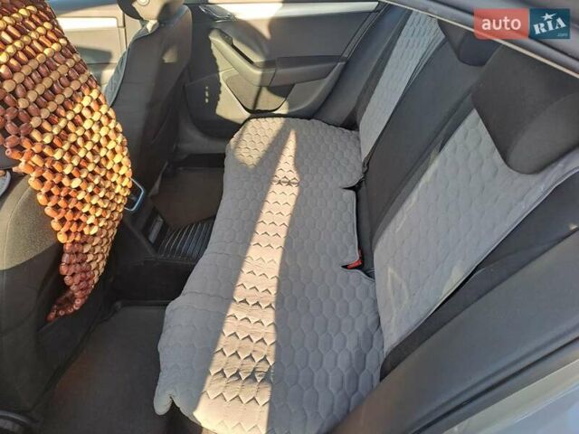 Бежевый Шкода Октавия, объемом двигателя 1.4 л и пробегом 57 тыс. км за 15500 $, фото 14 на Automoto.ua