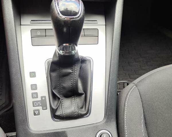 Бежевий Шкода Октавія, об'ємом двигуна 1.97 л та пробігом 162 тис. км за 16400 $, фото 13 на Automoto.ua