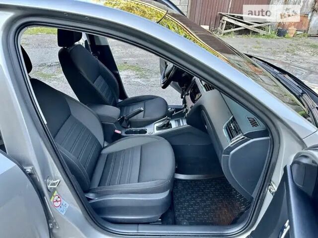 Бежевый Шкода Октавия, объемом двигателя 1.8 л и пробегом 156 тыс. км за 13500 $, фото 20 на Automoto.ua