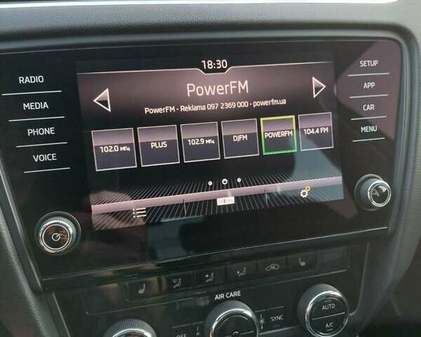 Бежевий Шкода Октавія, об'ємом двигуна 1.4 л та пробігом 185 тис. км за 13800 $, фото 22 на Automoto.ua