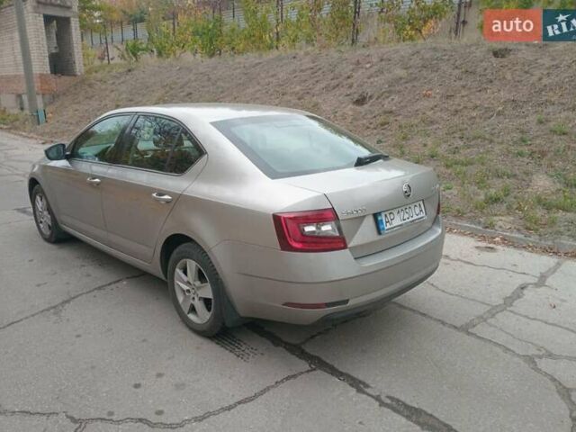 Бежевый Шкода Октавия, объемом двигателя 1.4 л и пробегом 292 тыс. км за 12500 $, фото 3 на Automoto.ua