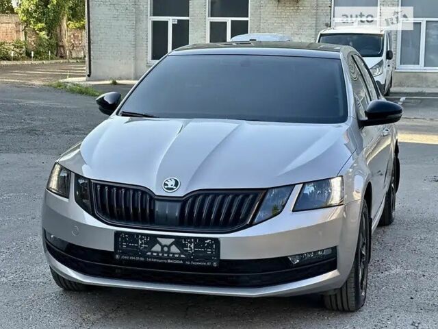 Бежевый Шкода Октавия, объемом двигателя 1.8 л и пробегом 156 тыс. км за 13500 $, фото 3 на Automoto.ua