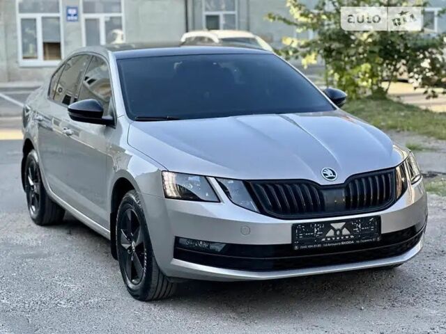 Бежевый Шкода Октавия, объемом двигателя 1.8 л и пробегом 156 тыс. км за 13500 $, фото 8 на Automoto.ua