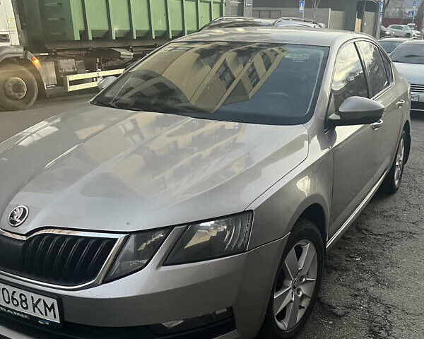 Бежевий Шкода Октавія, об'ємом двигуна 1.4 л та пробігом 160 тис. км за 12000 $, фото 6 на Automoto.ua