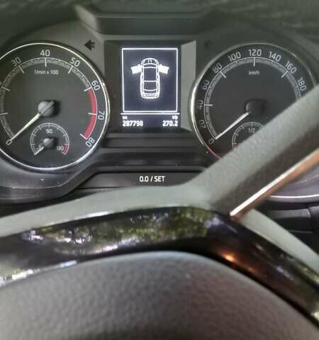 Бежевий Шкода Октавія, об'ємом двигуна 1.6 л та пробігом 260 тис. км за 14500 $, фото 7 на Automoto.ua