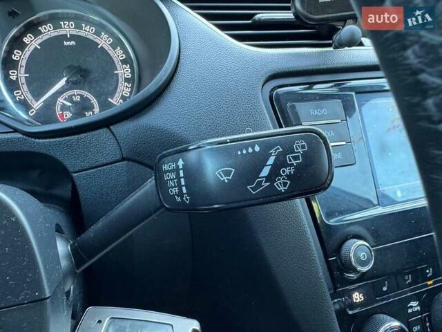 Бежевый Шкода Октавия, объемом двигателя 1.97 л и пробегом 105 тыс. км за 14490 $, фото 14 на Automoto.ua