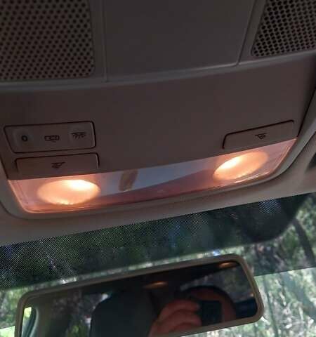 Бежевий Шкода Октавія, об'ємом двигуна 1.6 л та пробігом 260 тис. км за 14500 $, фото 3 на Automoto.ua