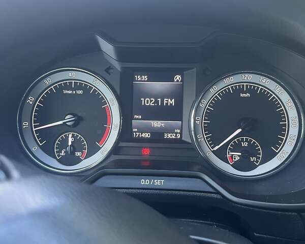 Бежевый Шкода Октавия, объемом двигателя 1.4 л и пробегом 172 тыс. км за 15500 $, фото 6 на Automoto.ua