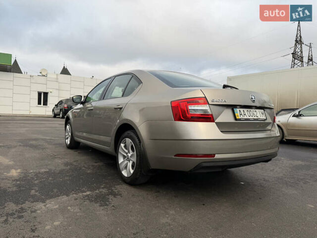 Бежевый Шкода Октавия, объемом двигателя 2 л и пробегом 105 тыс. км за 16950 $, фото 19 на Automoto.ua