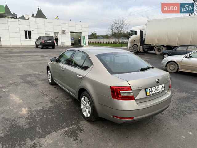 Бежевый Шкода Октавия, объемом двигателя 2 л и пробегом 105 тыс. км за 16950 $, фото 20 на Automoto.ua