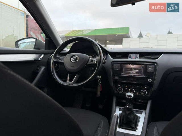 Бежевый Шкода Октавия, объемом двигателя 2 л и пробегом 105 тыс. км за 16950 $, фото 60 на Automoto.ua