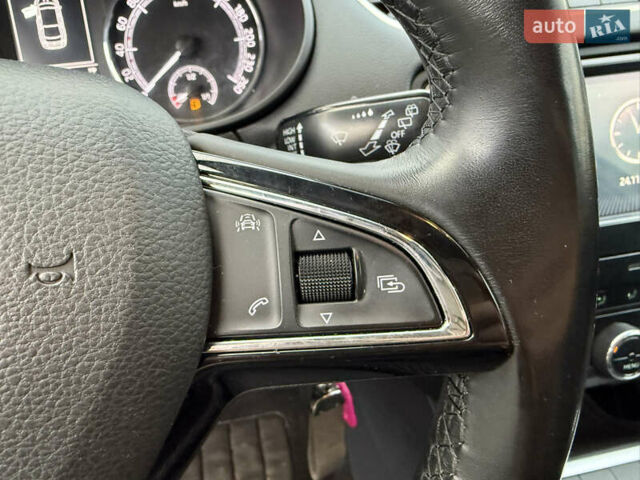 Бежевый Шкода Октавия, объемом двигателя 2 л и пробегом 105 тыс. км за 16950 $, фото 50 на Automoto.ua