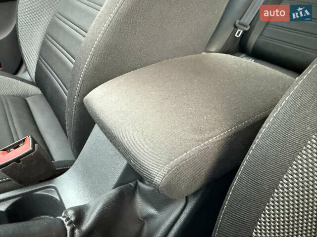 Бежевый Шкода Октавия, объемом двигателя 2 л и пробегом 105 тыс. км за 16950 $, фото 56 на Automoto.ua