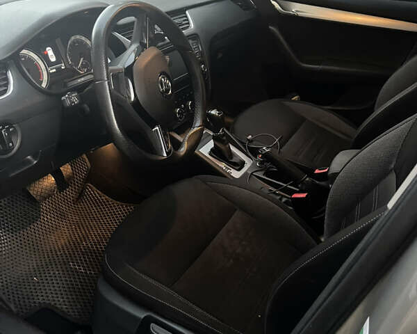 Бежевий Шкода Октавія, об'ємом двигуна 1.4 л та пробігом 160 тис. км за 12000 $, фото 8 на Automoto.ua