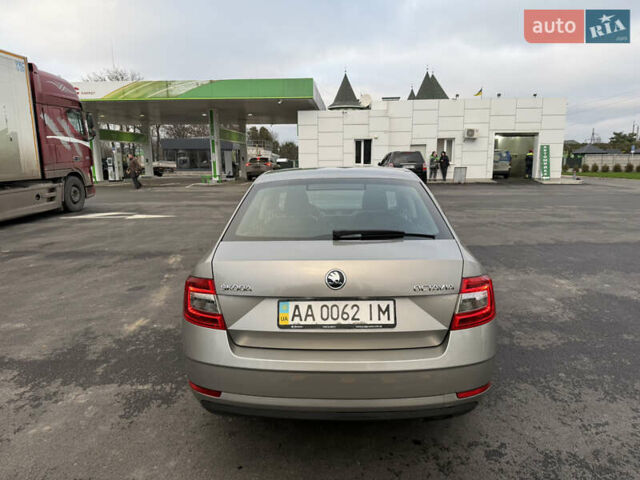 Бежевый Шкода Октавия, объемом двигателя 2 л и пробегом 105 тыс. км за 16950 $, фото 15 на Automoto.ua