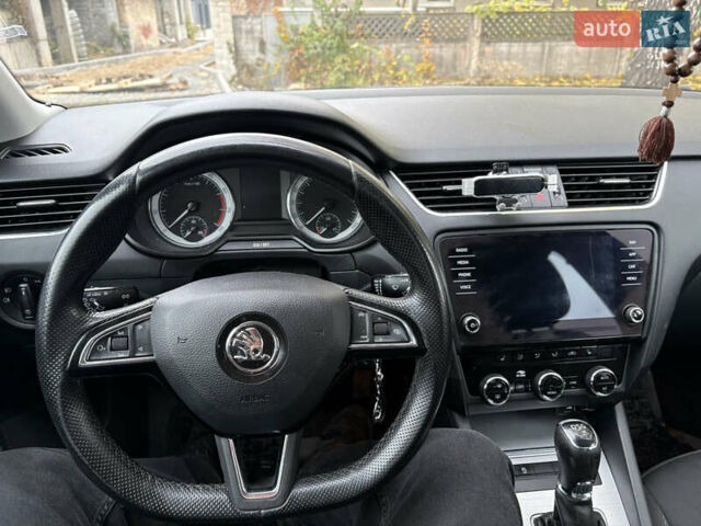 Шкода Октавия 2019 в Киеве на Automoto.ua Бежевый Шкода Октавия, объемом двигателя 1.8 л и пробегом 235 тыс. км за 14990 $, фото 11 на Automoto.ua