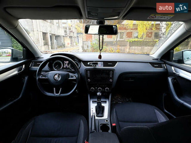 Шкода Октавия 2019 в Киеве на Automoto.ua Бежевый Шкода Октавия, объемом двигателя 1.8 л и пробегом 235 тыс. км за 14990 $, фото 13 на Automoto.ua