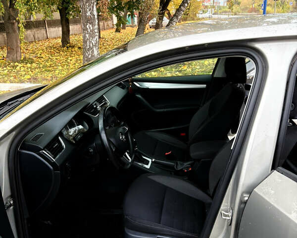 Шкода Октавия 2019 в Киеве на Automoto.ua Бежевый Шкода Октавия, объемом двигателя 1.8 л и пробегом 235 тыс. км за 14990 $, фото 20 на Automoto.ua